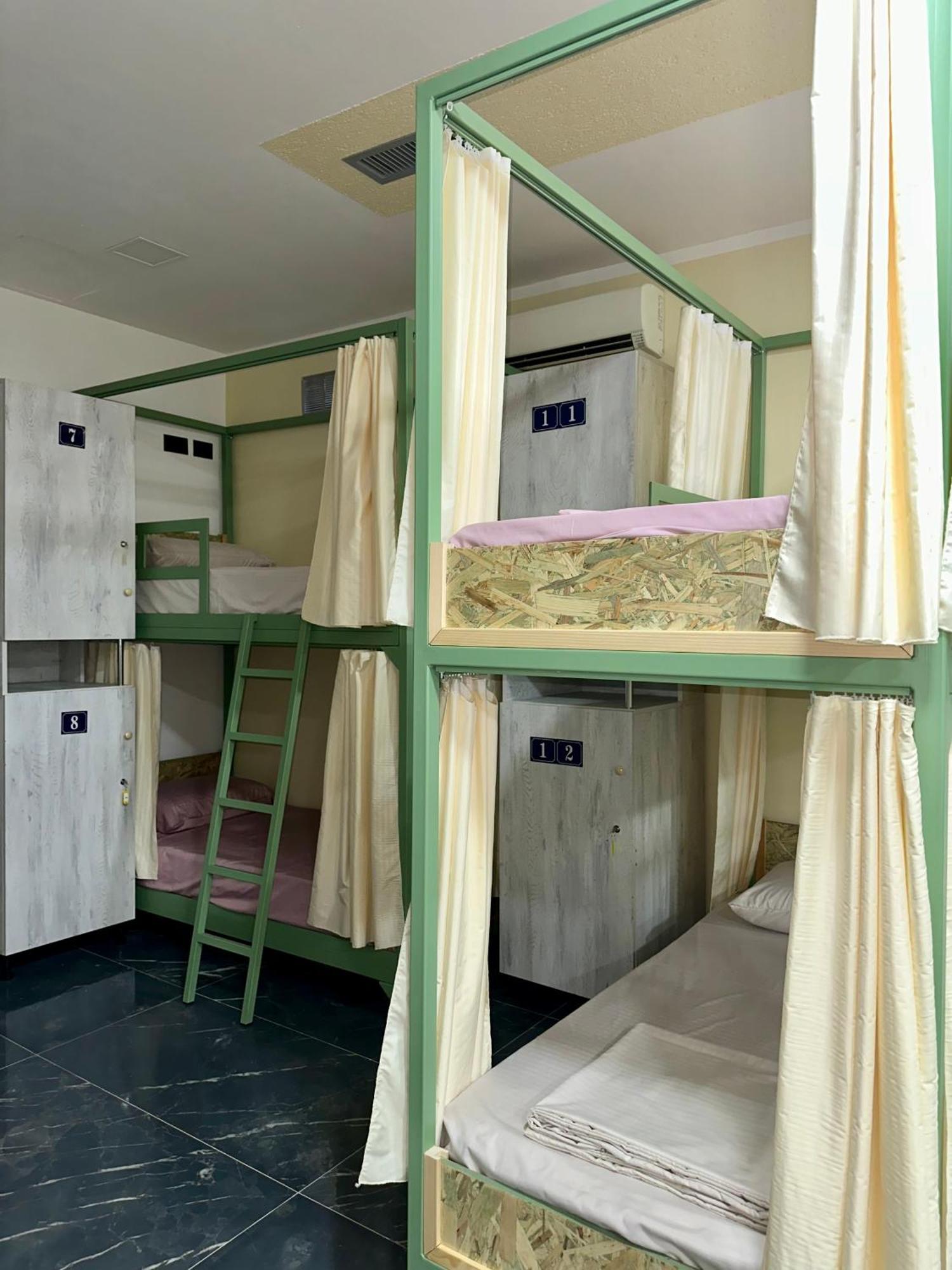 Canarin Hostel Shkoder Exterior photo